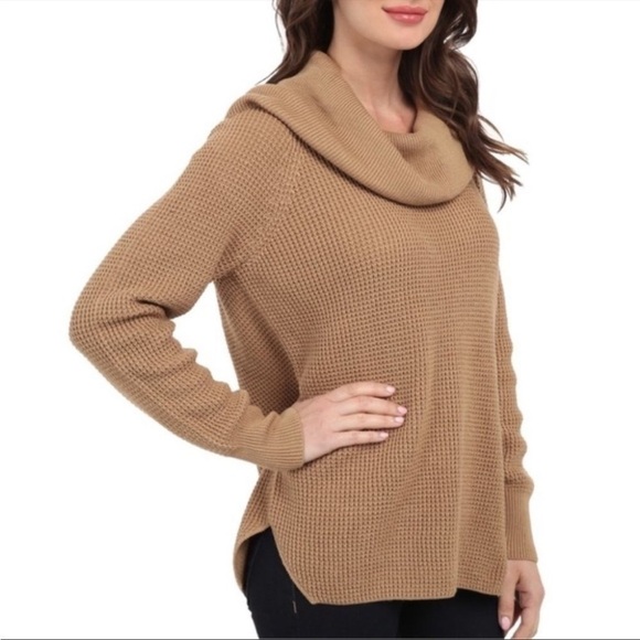 MICHAEL Kors tan waffle knit turtleneck sweater - Picture 1 of 7